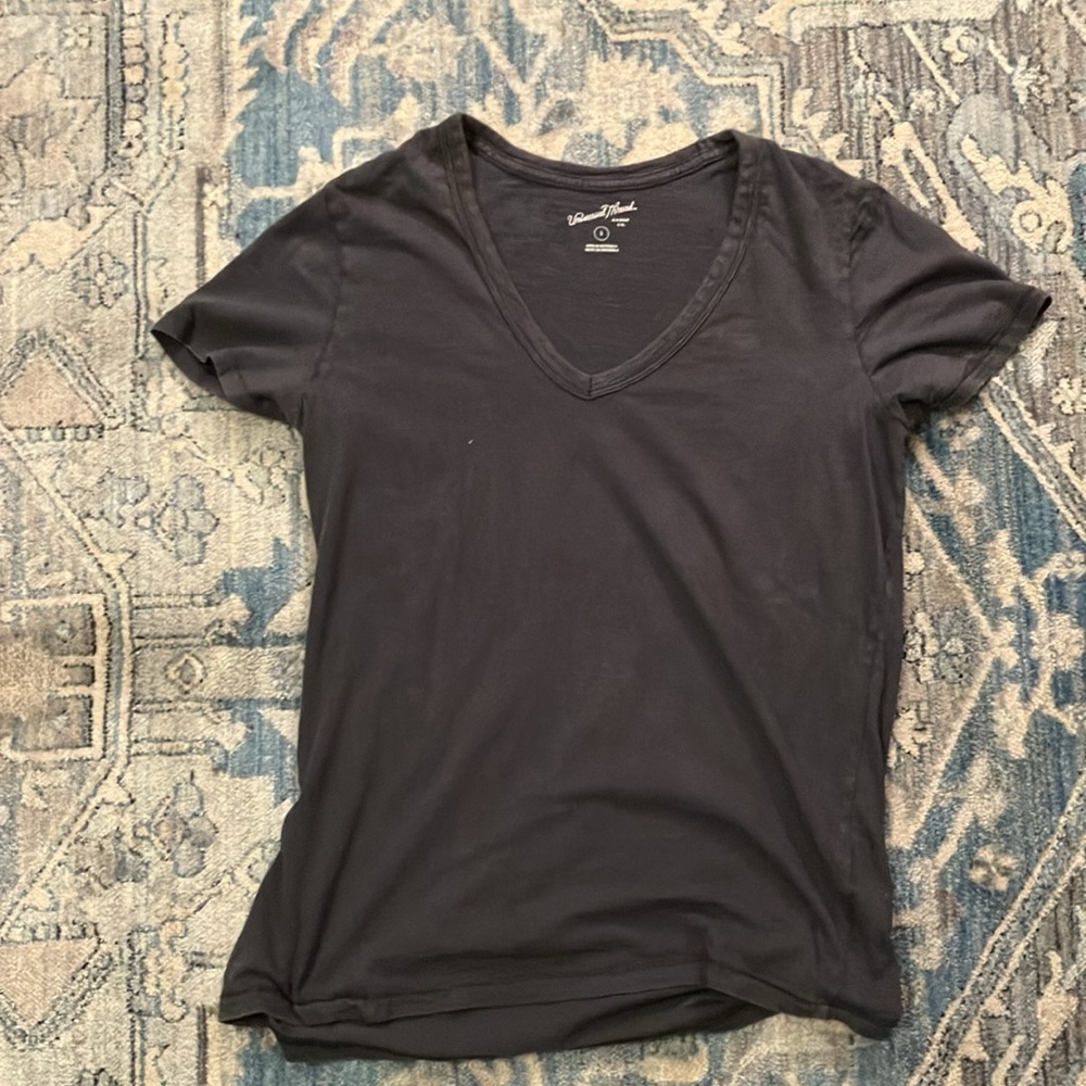 Set of 3 Universal Thread T shirts - Picture 5 of 6